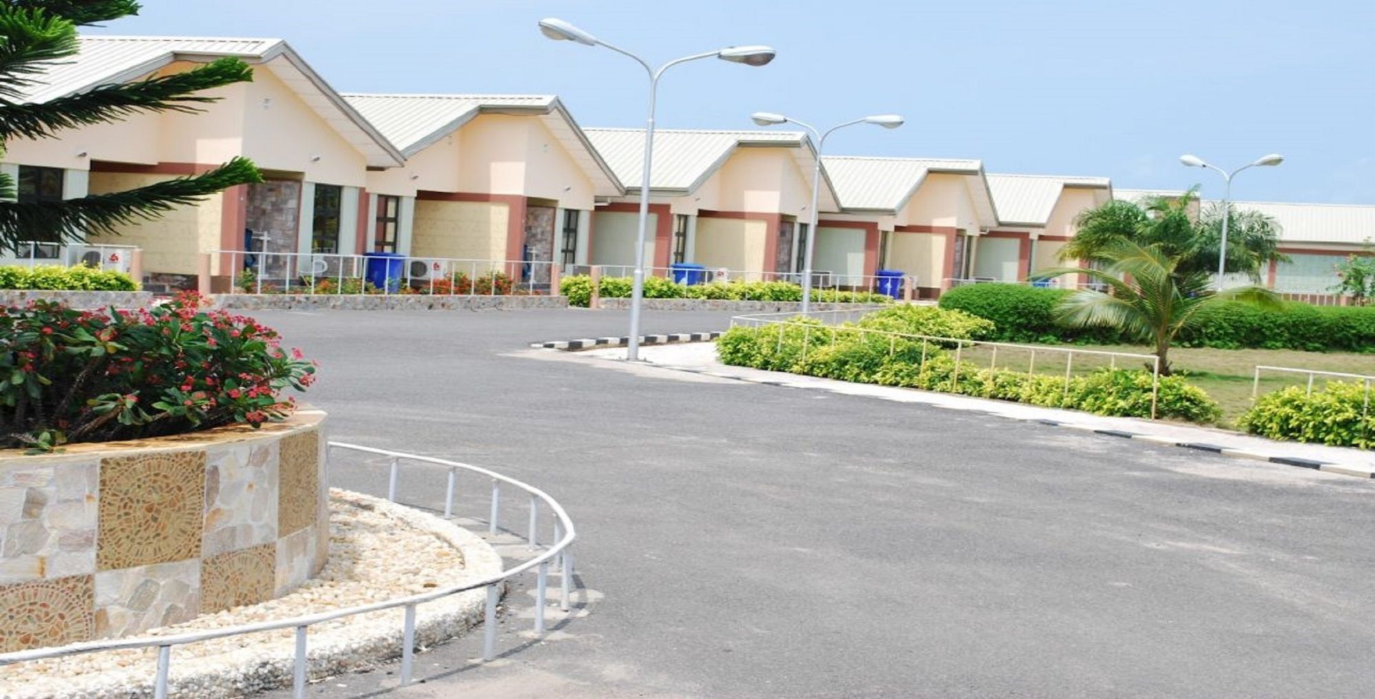 Whispering Palms Resort Magbon Экстерьер фото